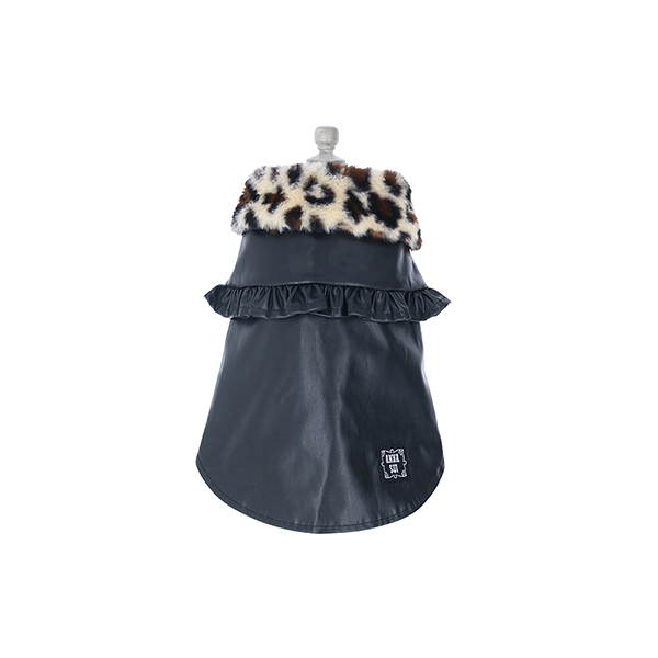 2022 ANNA SUI（アナ スイ）フェイクレザーポンチョ