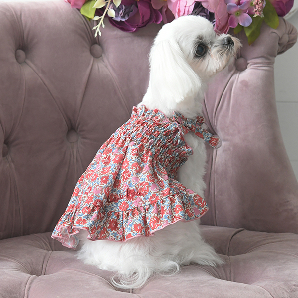 2025新商品 LAURA ASHLEY（ローラアシュレイ）スモッキング刺繍キャミワンピース