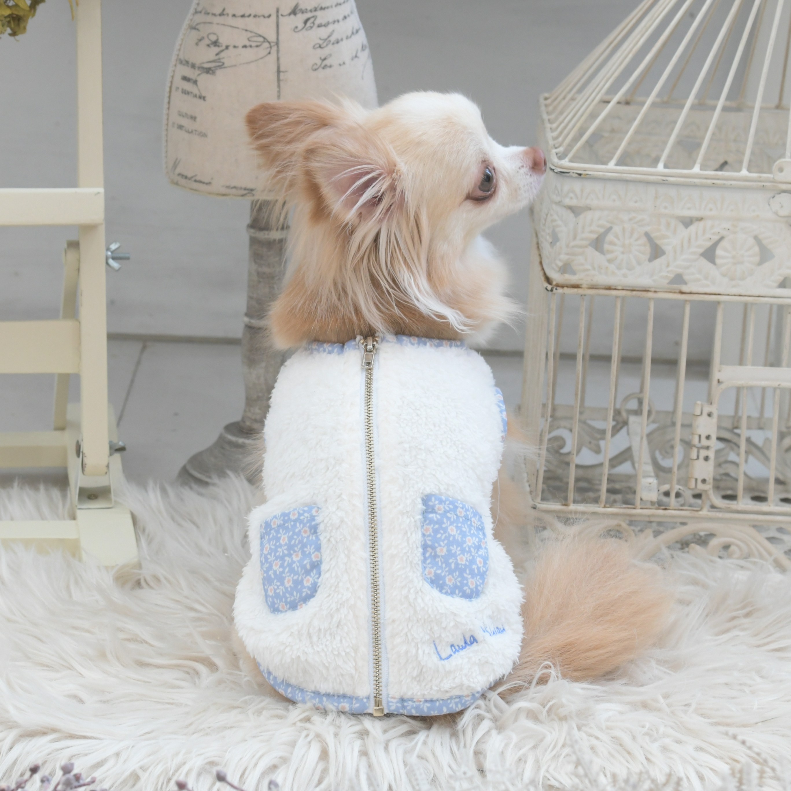 2025新商品 LAURA ASHLEY（ローラアシュレイ）パイピングフリース