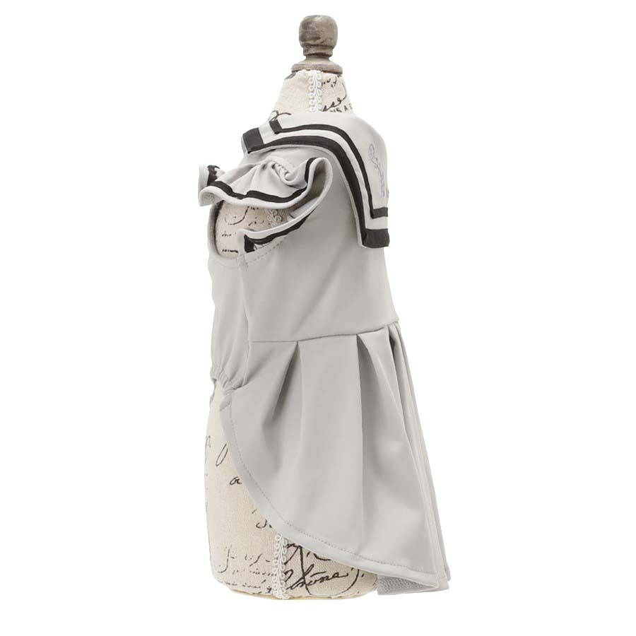 2026新商品 ONE OCTAVE(ワンオクターヴ)袖フリルセーラーワンピ