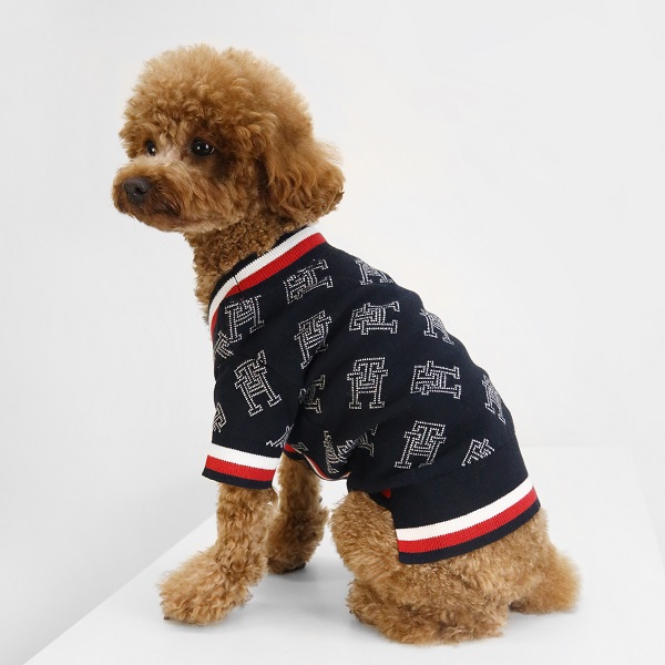 【完売】TOMMY HILFIGER（トミーヒルフィガー）ボタンニットセーター / Dog Button Front Sweater