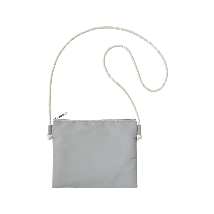 【夜道のお散歩に!】リフレクターサコッシュ